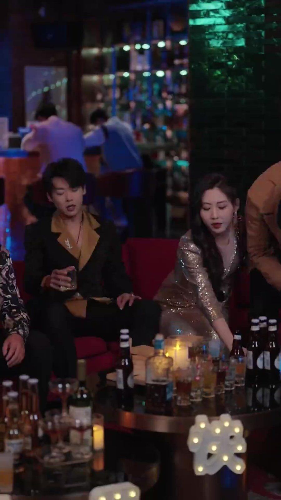 偷偷翹嘴，暗戀哥他爽到了(全集)